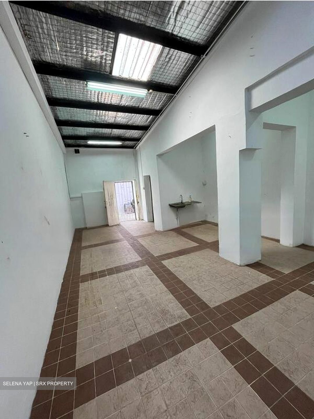 Desker Road (D8), Retail #453712521